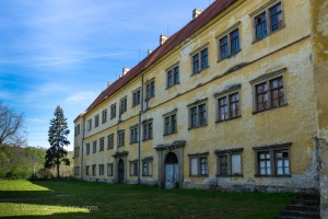 Moravsky Krumlov Castle garden and trees