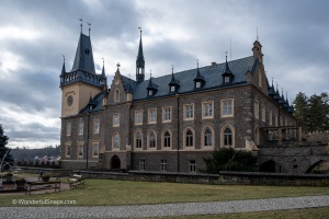 Zruc nad Sazavou – castle
